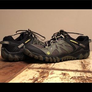 Men’s Merrell Hiking/Outdoor Shoes, Size US 10.5